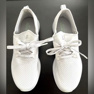 Women’s New Balance size 7.5